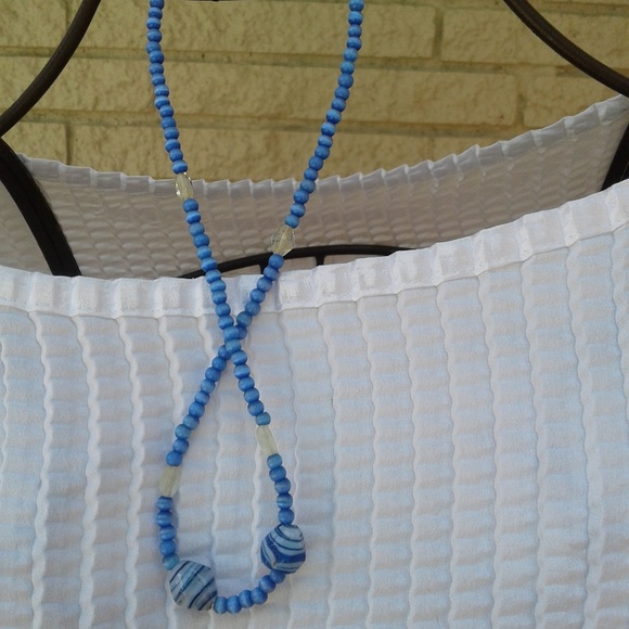 Blue bead necklace glass bead accents - Picture 2 of 4